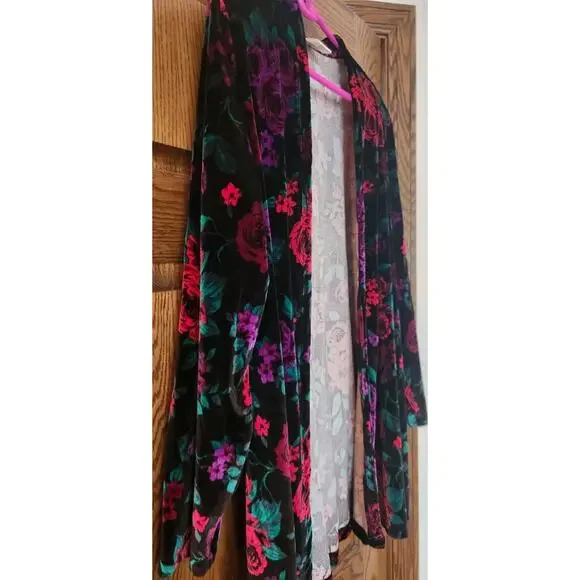 Blair Black Velvet Pink & Purple Roses Open Front Blazer Sz XL - Picture 2 of 6
